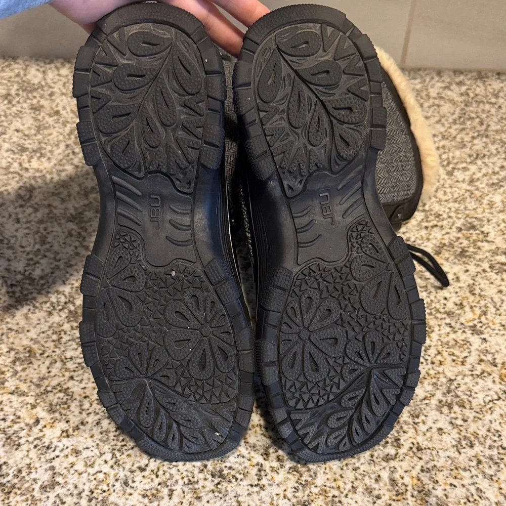 JBU Black and Tan Winter Boots - Picture 5 of 5